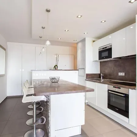 Prox.gare Montparnasse-galeries Lafayette! 4pers. Apartment *